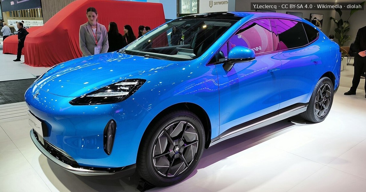 BYD Sealion 7 vs GAC Aion Hyptec HT: Pilihan SUV Listrik Premium & Praktis